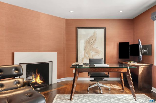 29 Hunting Ridge Road, Greenwich, CT 06831