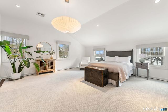 29 Hunting Ridge Road, Greenwich, CT 06831