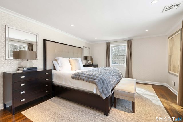 29 Hunting Ridge Road, Greenwich, CT 06831