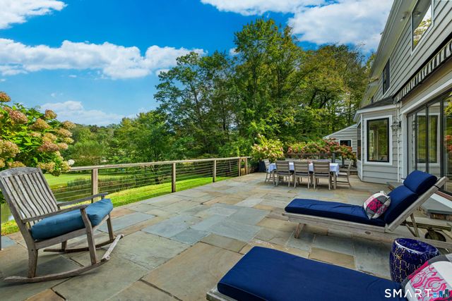 29 Hunting Ridge Road, Greenwich, CT 06831