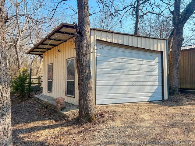 121780 S 4109 Road, Eufaula, OK 74432