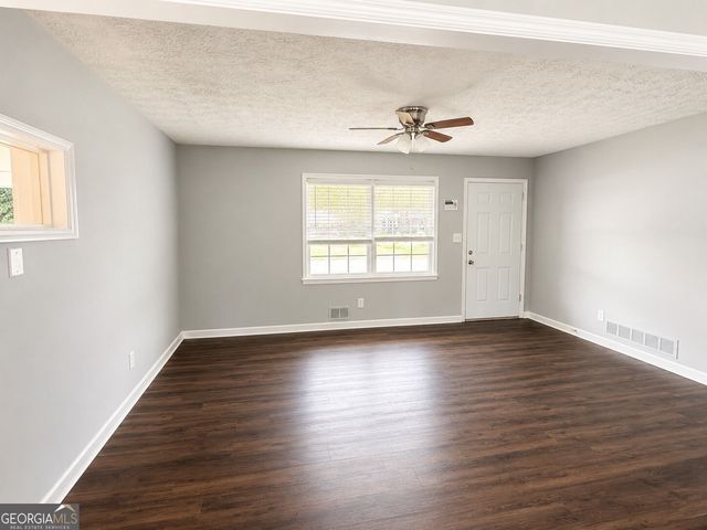 1716 Hallmark Drive, Griffin, GA 30223