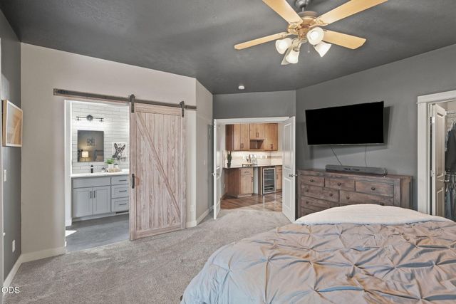 4105 SW Salmon Avenue, Redmond, OR 97756