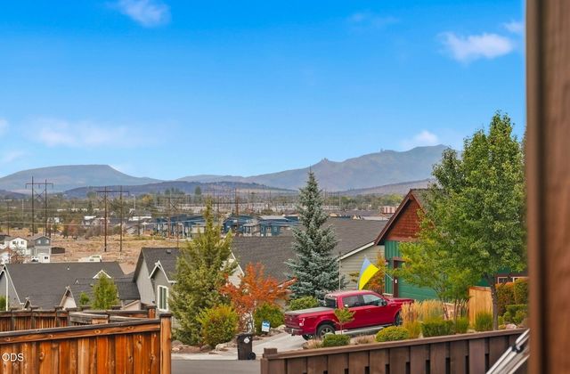 4105 SW Salmon Avenue, Redmond, OR 97756