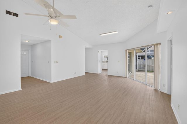 9621 BOCA GARDENS Circle N C, Boca Raton, FL 33496