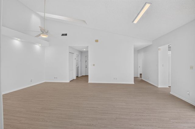 9621 BOCA GARDENS Circle N C, Boca Raton, FL 33496