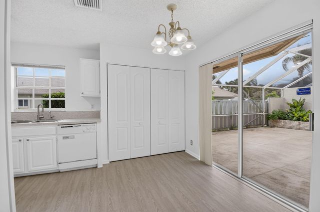 9621 BOCA GARDENS Circle N C, Boca Raton, FL 33496