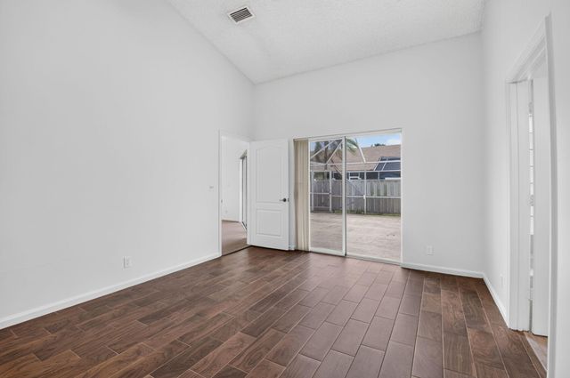 9621 BOCA GARDENS Circle N C, Boca Raton, FL 33496