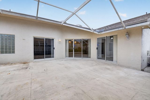 9621 BOCA GARDENS Circle N C, Boca Raton, FL 33496