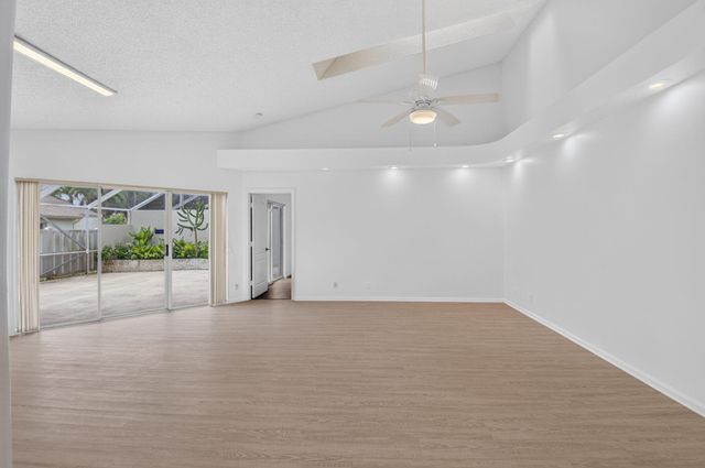9621 BOCA GARDENS Circle N C, Boca Raton, FL 33496