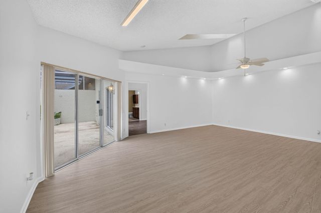 9621 BOCA GARDENS Circle N C, Boca Raton, FL 33496