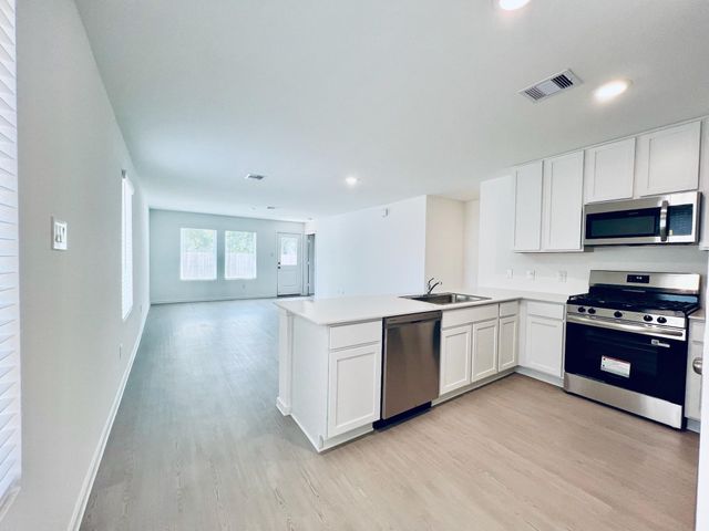 3014 Mallorca, Conroe, TX 77301