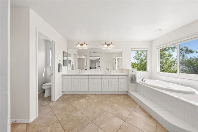 35519 Iceplant LN, Murrieta, CA 92562