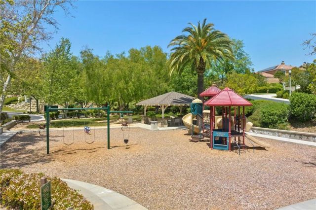 35519 Iceplant LN, Murrieta, CA 92562