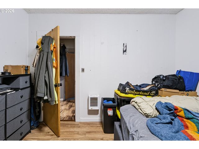 303 22ND Ave, Longview, WA 98632