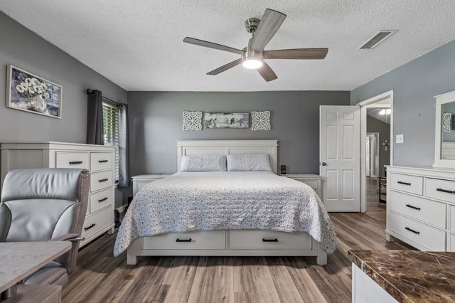 6417 Loma Vista Drive, Watauga, TX 76148