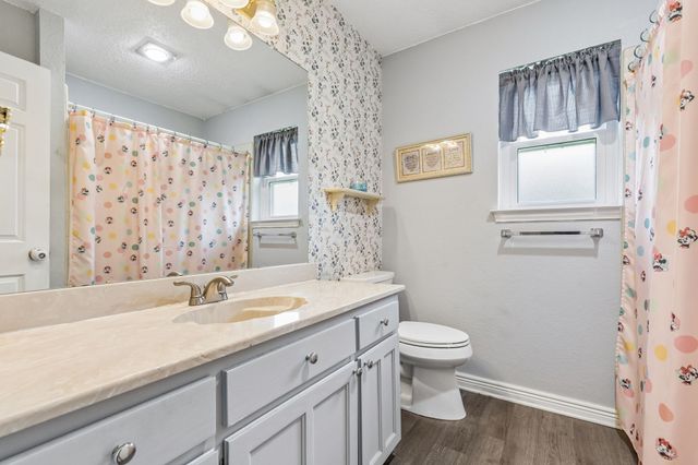 6417 Loma Vista Drive, Watauga, TX 76148
