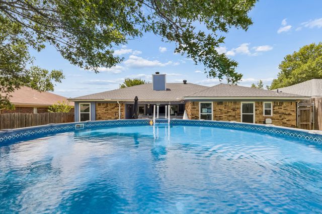 6417 Loma Vista Drive, Watauga, TX 76148