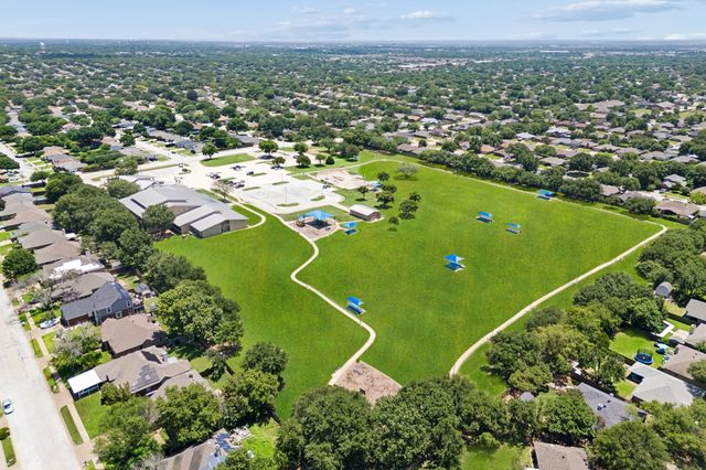 6417 Loma Vista Drive, Watauga, TX 76148