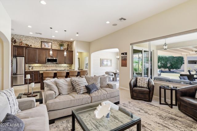 16383 W SHEILA Lane, Goodyear, AZ 85395