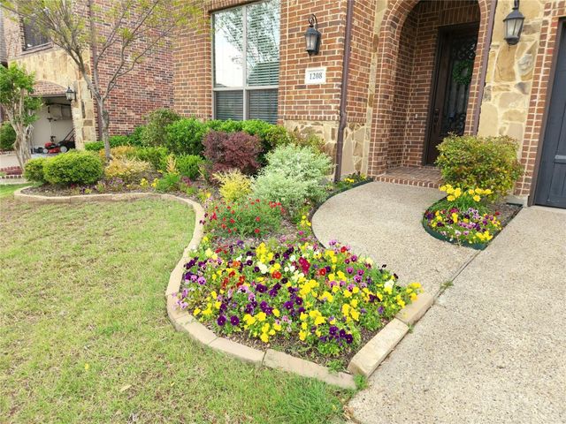 1208 Melcer Street, Plano, TX 75074