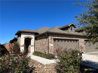 688 Creekside Circle, New Braunfels, TX 78130