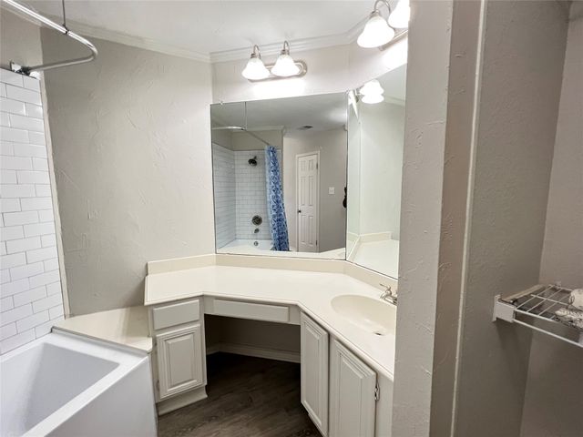 10913 Gable Drive, Dallas, TX 75229