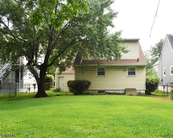 276 E Stearns St, Rahway City, NJ 07065