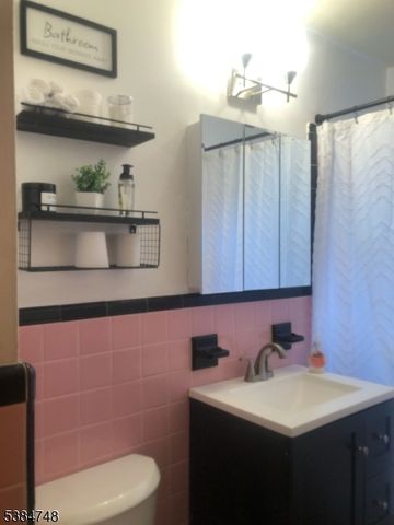 276 E Stearns St, Rahway City, NJ 07065