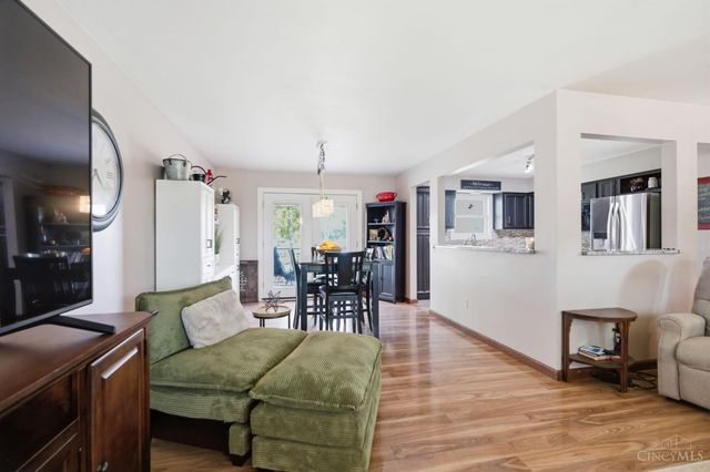404 Holland Drive, Trenton, OH 45067