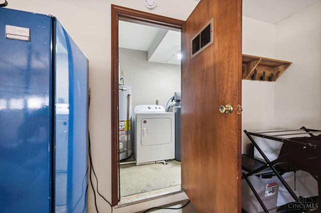 404 Holland Drive, Trenton, OH 45067
