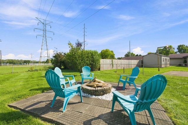 404 Holland Drive, Trenton, OH 45067