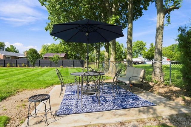 404 Holland Drive, Trenton, OH 45067