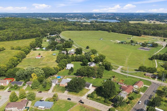 404 Holland Drive, Trenton, OH 45067