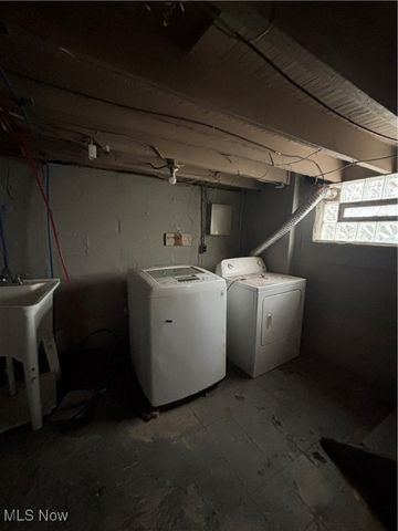 9535 Nelson Avenue, Cleveland, OH 44105