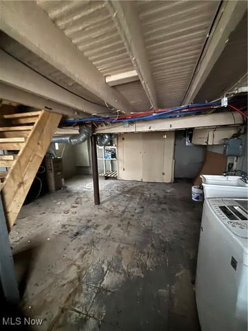 9535 Nelson Avenue, Cleveland, OH 44105