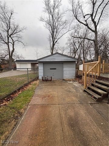 9535 Nelson Avenue, Cleveland, OH 44105