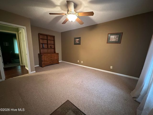 515 Fairway Drive W, Sunset Beach, NC 28468