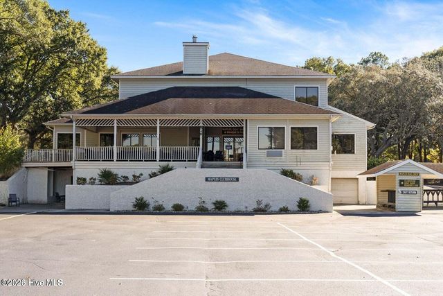 515 Fairway Drive W, Sunset Beach, NC 28468