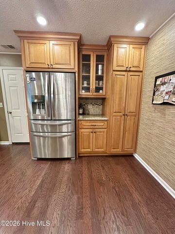 515 Fairway Drive W, Sunset Beach, NC 28468