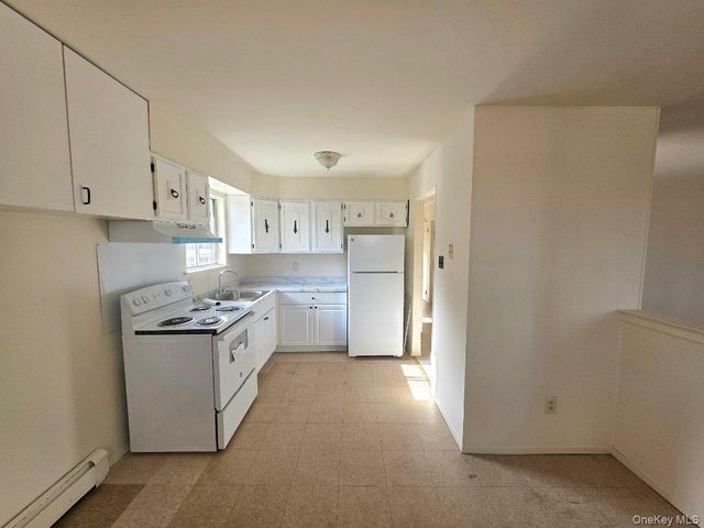 189 Grand Avenue, Shirley, NY 11967