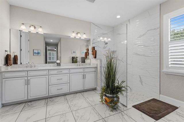 617 MISTIFLOWER CIRCLE, Nokomis, FL 34275
