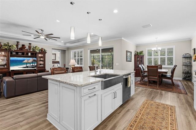 617 MISTIFLOWER CIRCLE, Nokomis, FL 34275