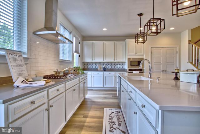 42348 ZENITH TER, Brambleton, VA 20148