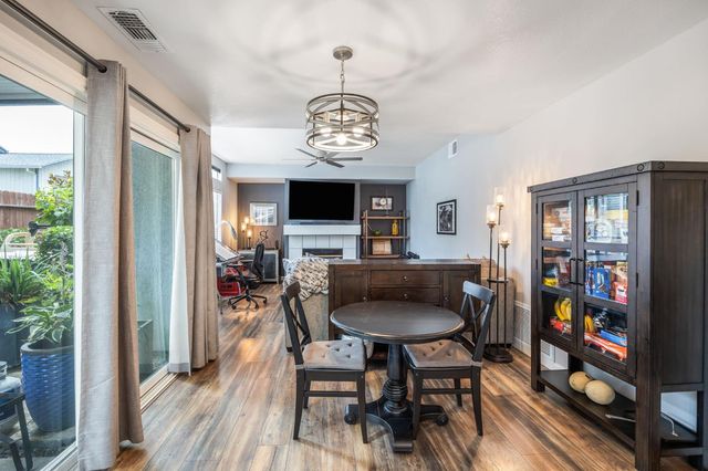 8526 Thornbury Dr, Antelope, CA 95843