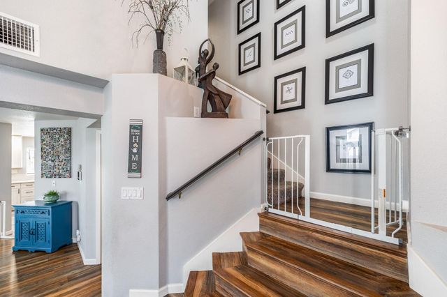 8526 Thornbury Dr, Antelope, CA 95843