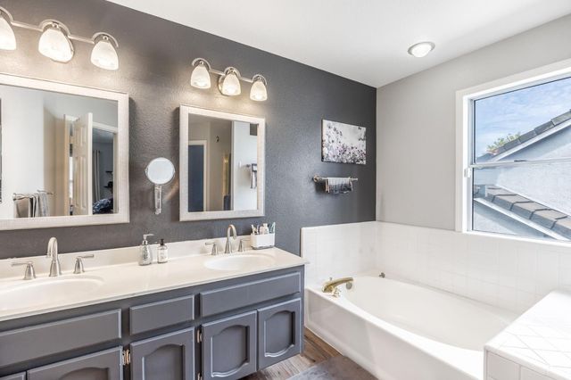 8526 Thornbury Dr, Antelope, CA 95843