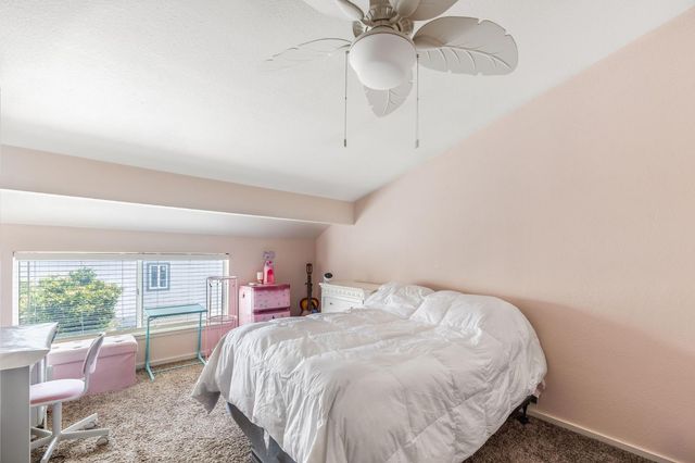 8526 Thornbury Dr, Antelope, CA 95843
