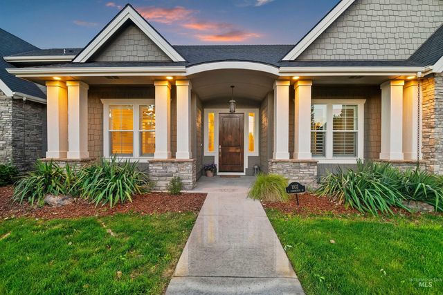 1102 N Lionbridge Ave, Eagle, ID 83616