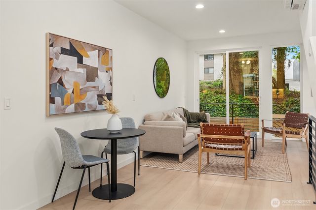 10835 11th Avenue NE, Seattle, WA 98125
